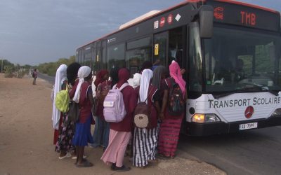 Dagana : Deux bus scolaires offerts par ORUFOGAR pour améliorer le transport des élèves