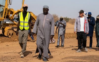 Ronkh : démarrage d’une piste de 4,5 km entre Colonat, Bountou Baat et Pakh, le maire appelle au bitumage des routes